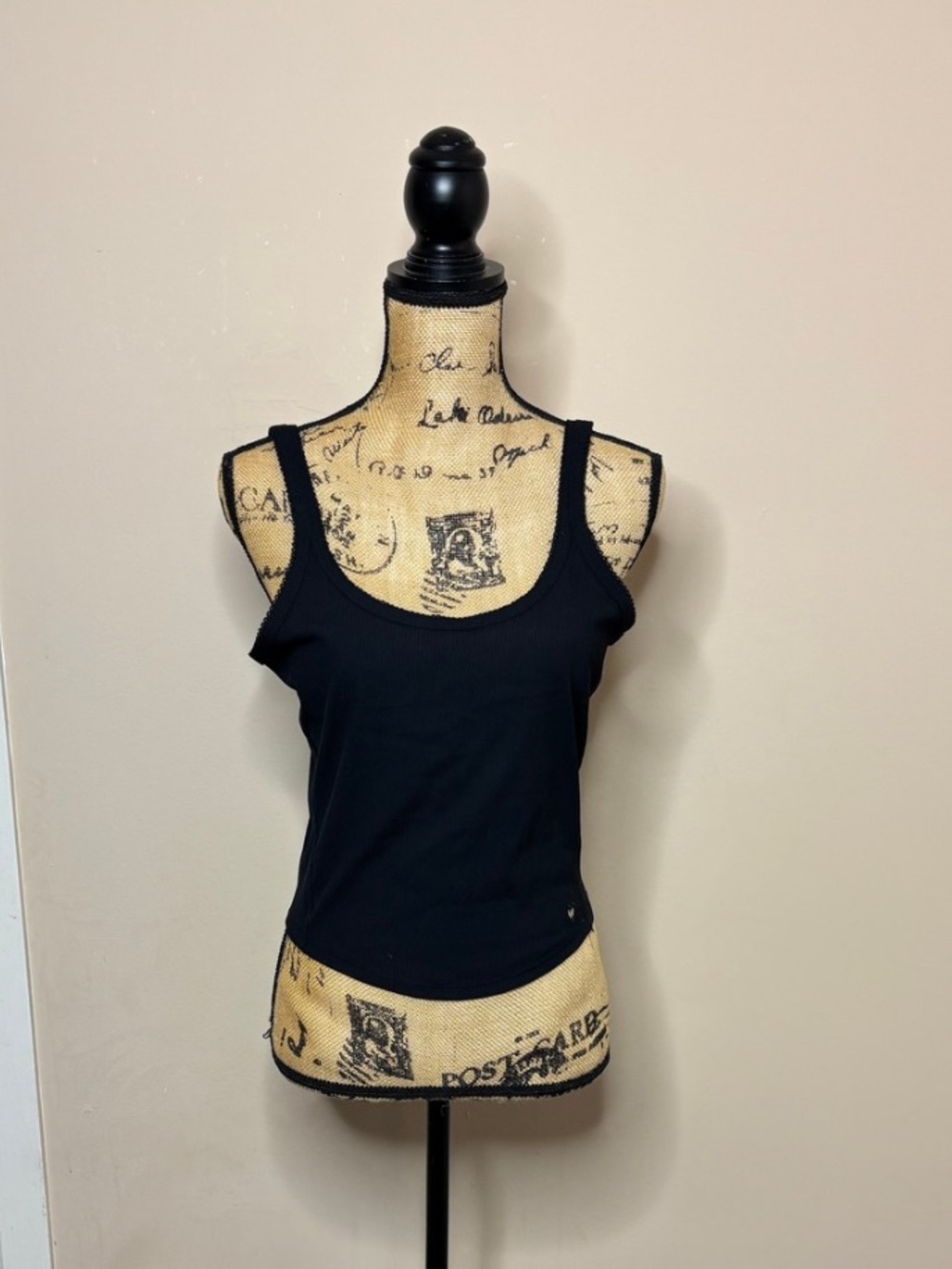 Lululemon ribbed heart tank
